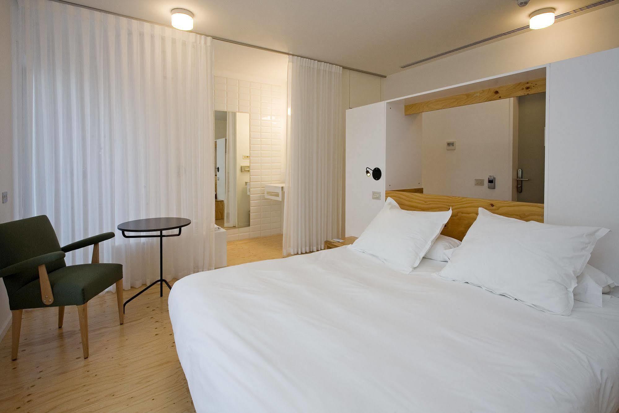 Hotel Aire De Bardenas Tudela Exterior photo
